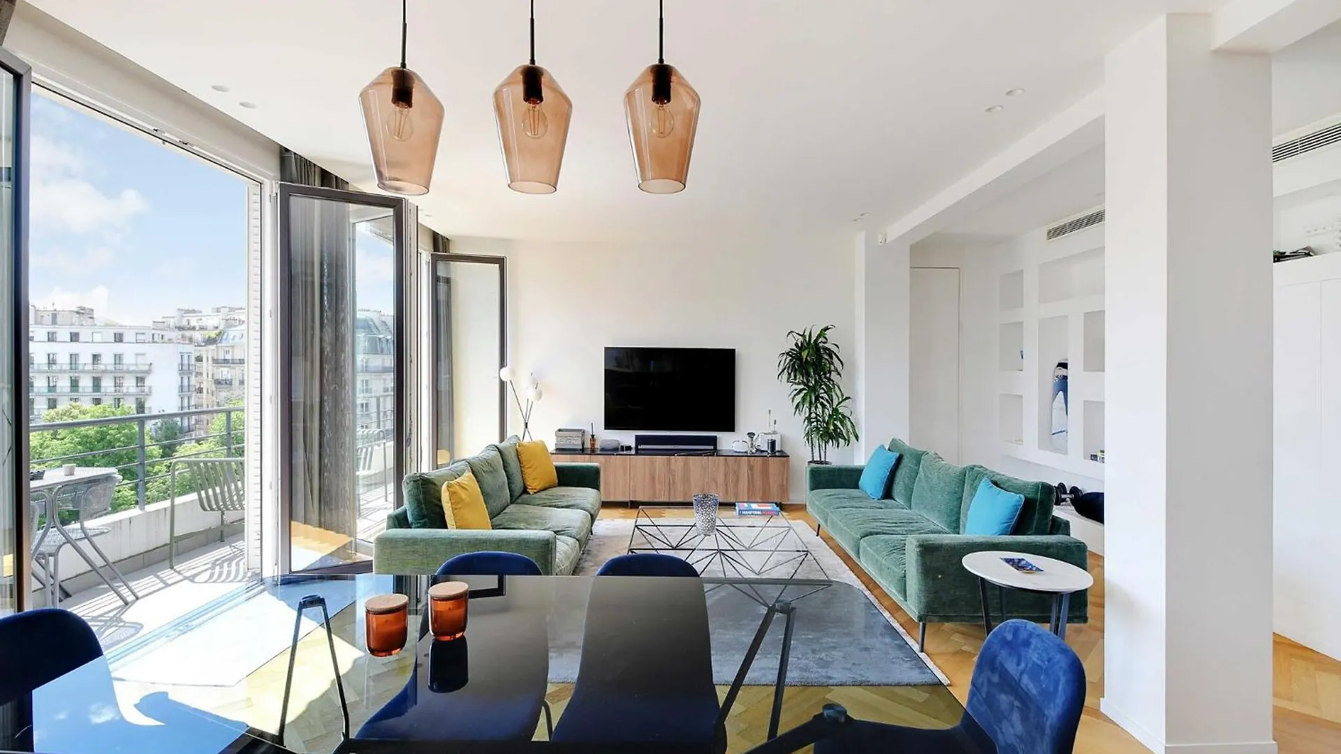 Exceptional Apartment - 1 Bdr 2P - Eiffel Tower View Paris France