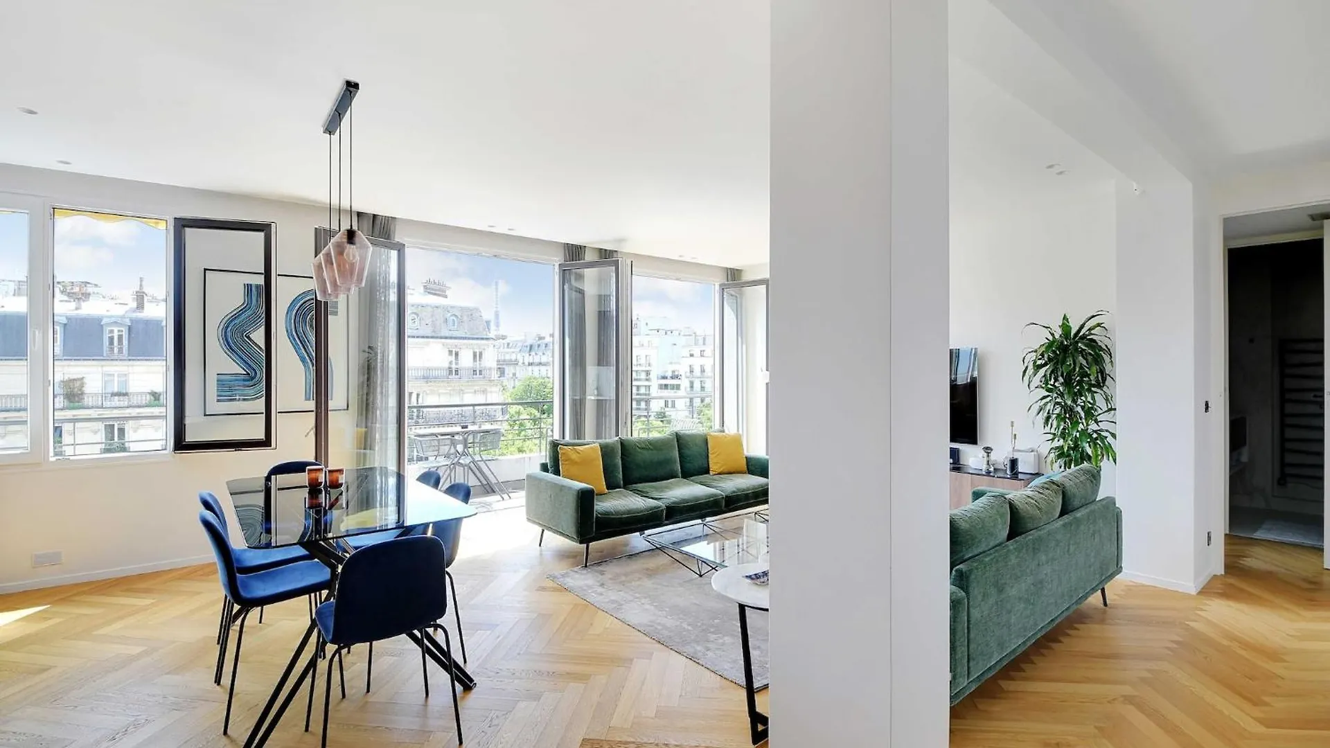 Exceptional Apartment - 1 Bdr 2P - Eiffel Tower View Paris France