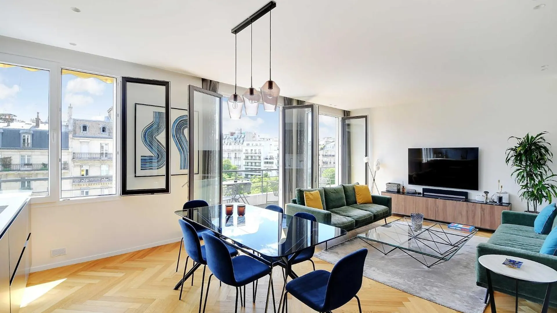 Exceptional Apartment - 1 Bdr 2P - Eiffel Tower View contacts